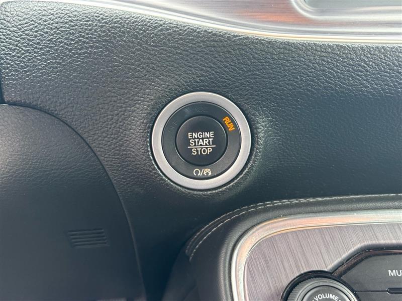 Dodge Challenger SXT 2018