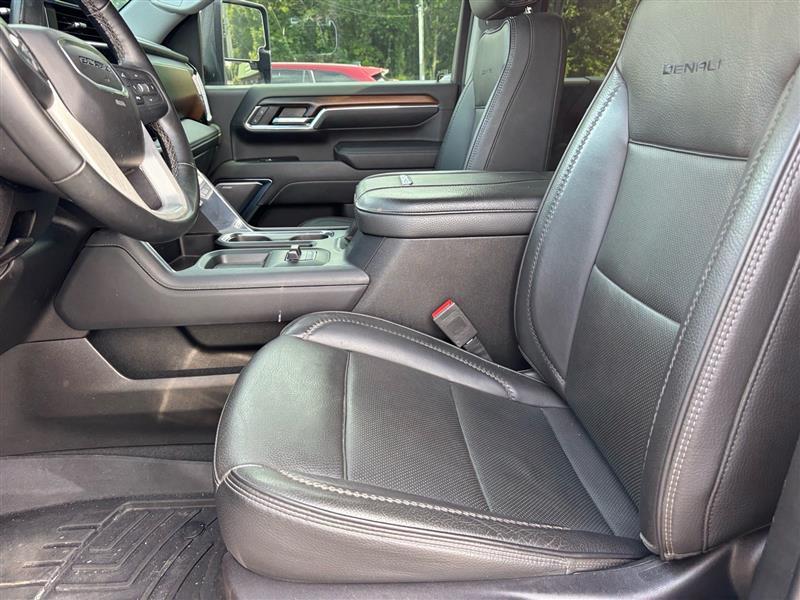 GMC Sierra 2500HD Denali Crew Cab 4WD SB 2024