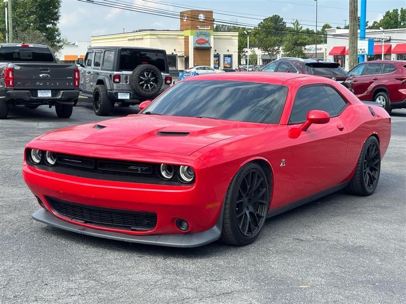 2016 Dodge Challenger Scat Pack's photo