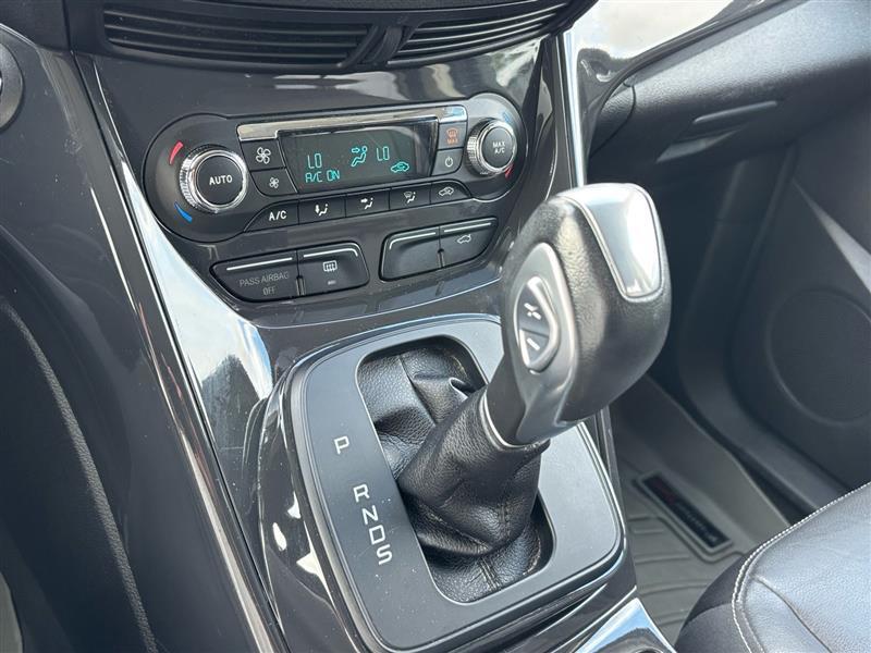 Ford Escape Titanium 4WD 2014