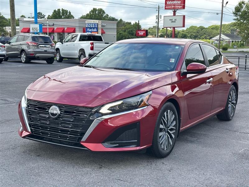 Nissan Altima 2.5 SV 2024