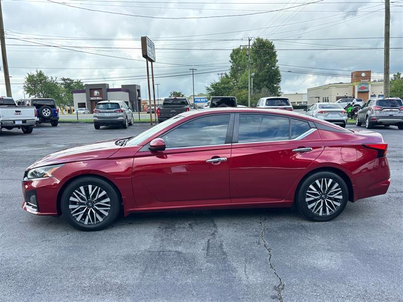Nissan Altima 2.5 SV 2024
