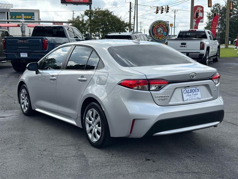 Toyota Corolla LE 2022
