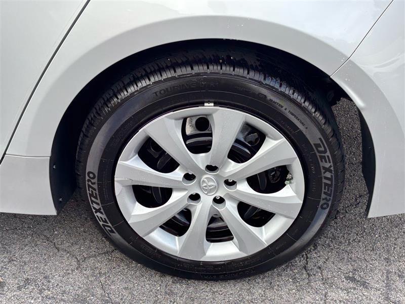 Toyota Corolla LE 2022