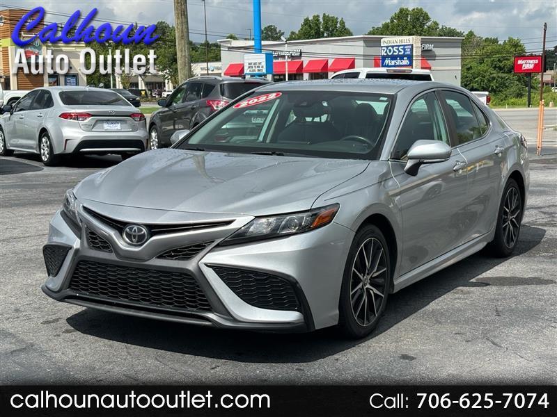 Toyota Camry SE 2022