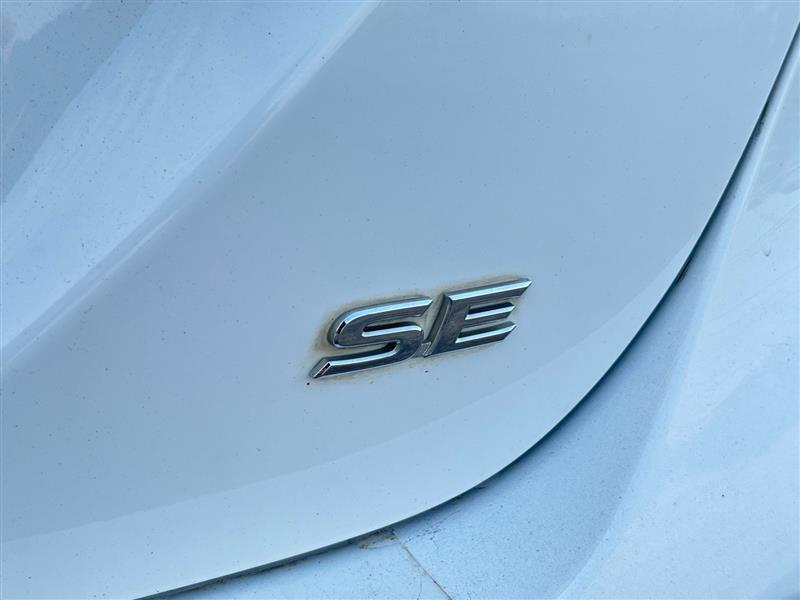Toyota Camry SE 2022