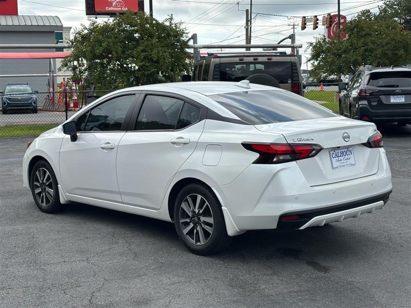 Nissan Versa SV 2024