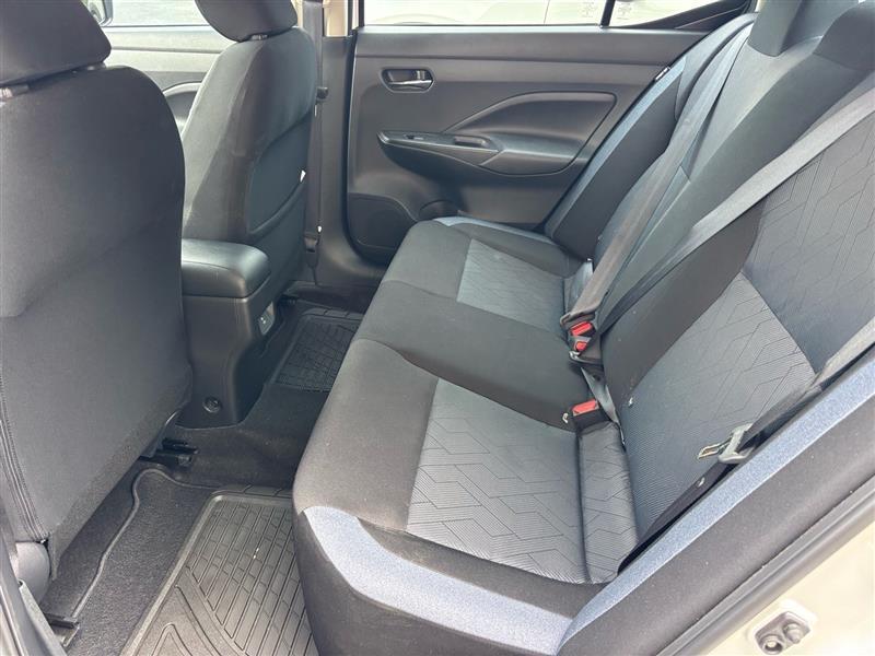 Nissan Versa SV 2024