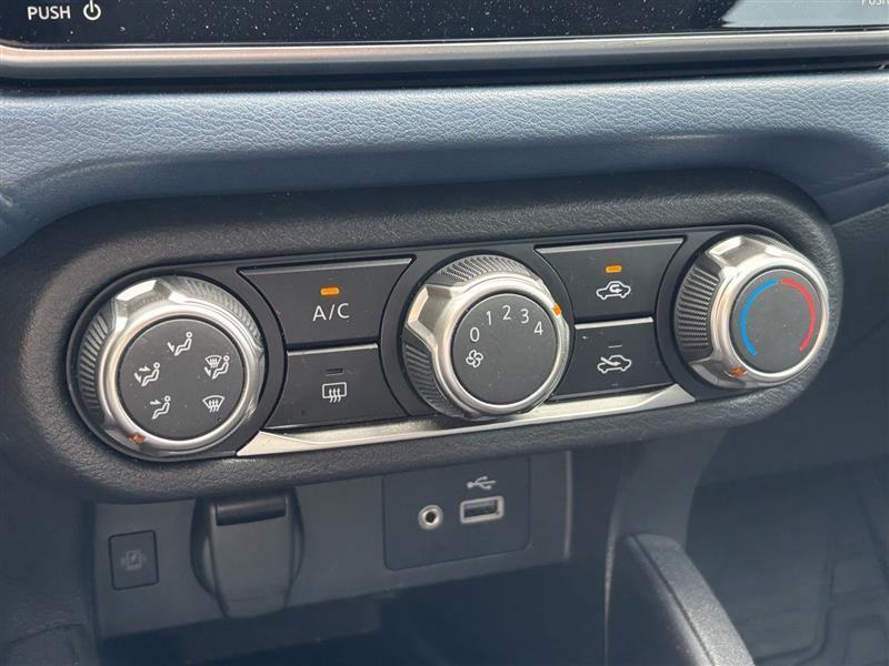 Nissan Versa SV 2024