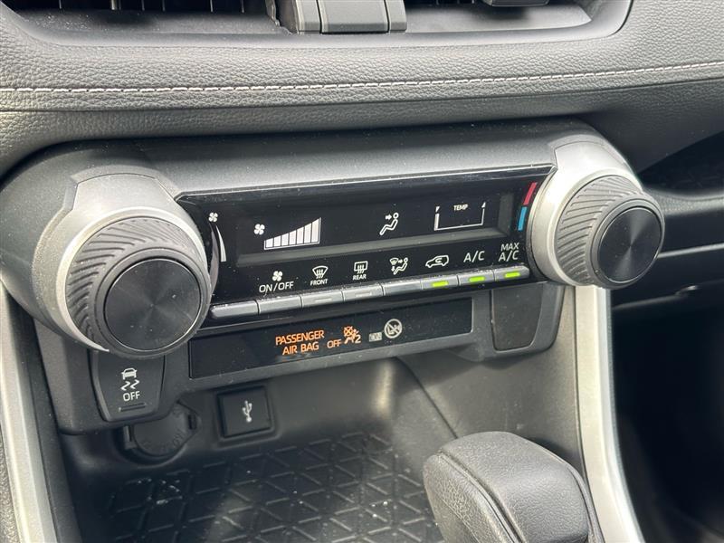 Toyota RAV4 LE 2022