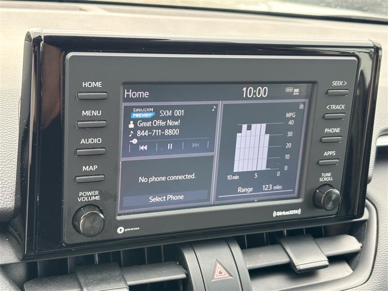 Toyota RAV4 LE 2022