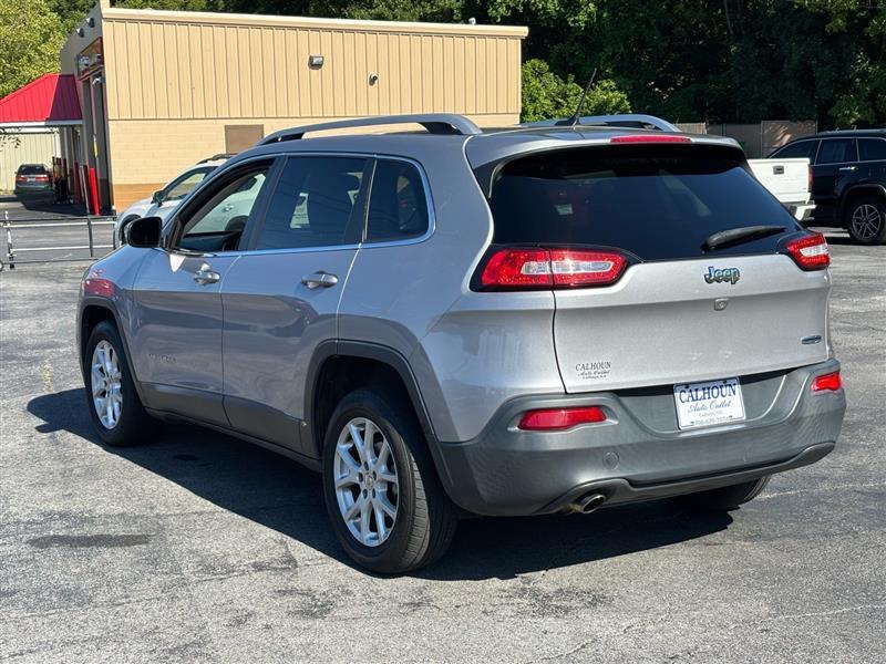 Jeep Cherokee Latitude FWD 2018