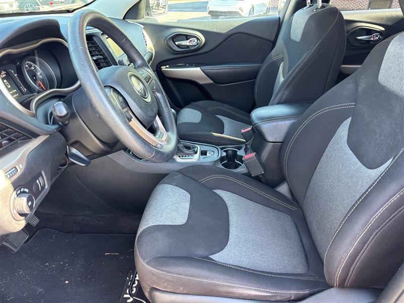 Jeep Cherokee Latitude FWD 2018