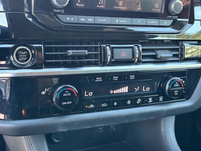 Nissan Pathfinder SV 2022