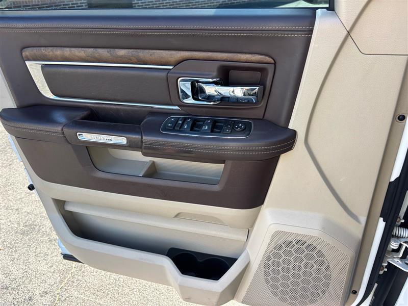 RAM 1500 Longhorn Crew Cab SWB 4WD 2016