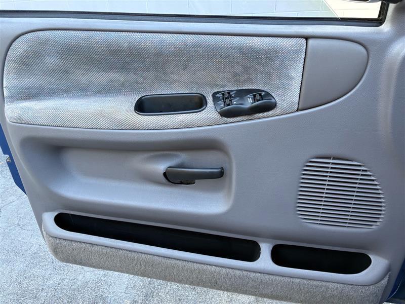 Dodge Ram 1500 LT Reg. Cab 8-ft. Bed 2WD 1994