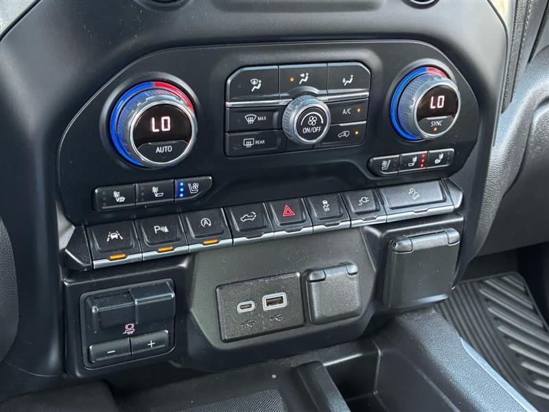 Chevrolet Silverado 1500 Limited LTZ Crew Cab 4WD 2022