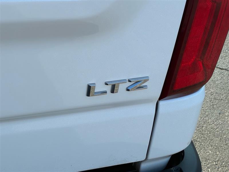 Chevrolet Silverado 1500 Limited LTZ Crew Cab 4WD 2022