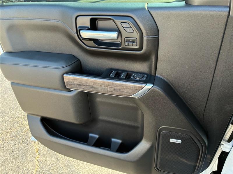 Chevrolet Silverado 1500 Limited LTZ Crew Cab 4WD 2022