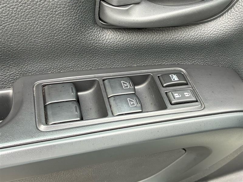 Nissan Titan S Crew Cab 2WD 2022