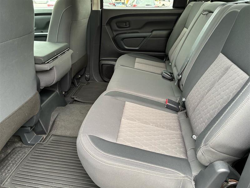 Nissan Titan S Crew Cab 2WD 2022