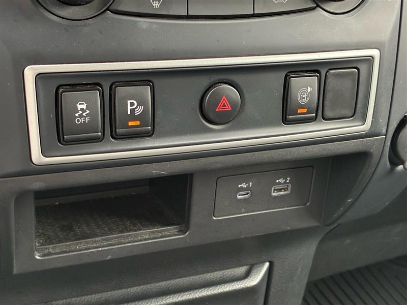 Nissan Titan S Crew Cab 2WD 2022