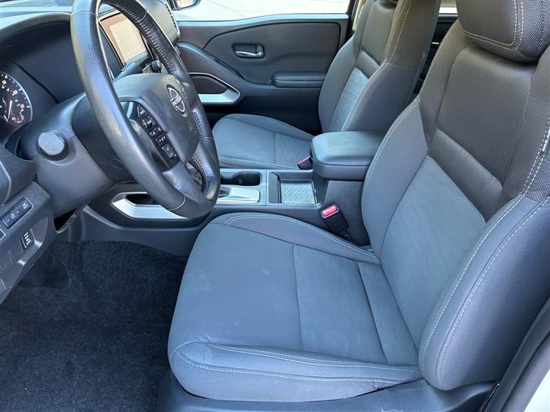 Nissan Frontier SV Crew Cab 2WD 2024