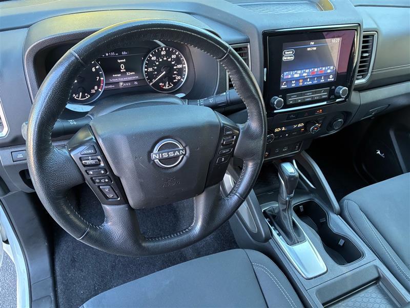 Nissan Frontier SV Crew Cab 2WD 2024
