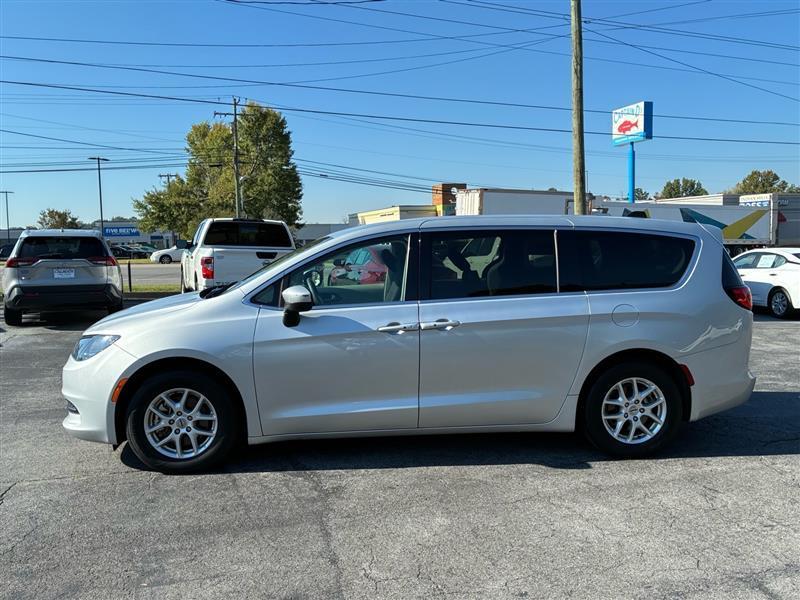 Chrysler Voyager LX 2023