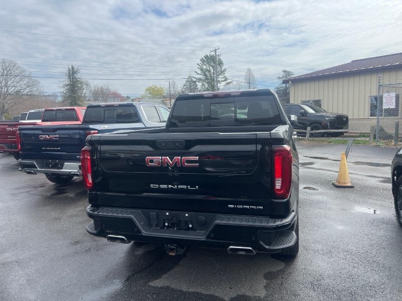 GMC Sierra 1500 Denali Crew Cab Short Box 4WD 2023