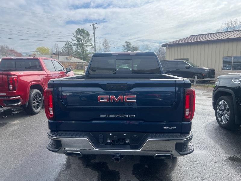 GMC Sierra 1500 SLT Crew Cab 4WD 2023