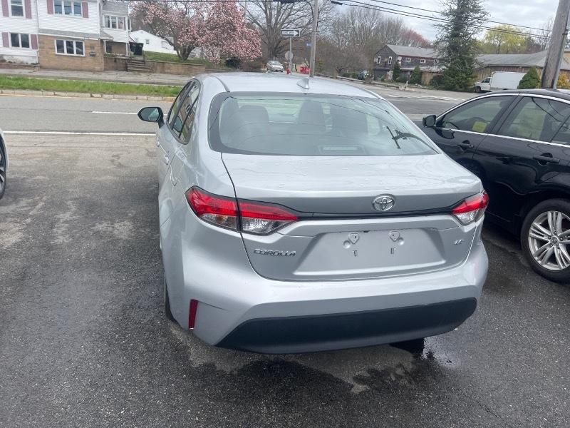 Toyota Corolla LE 2024