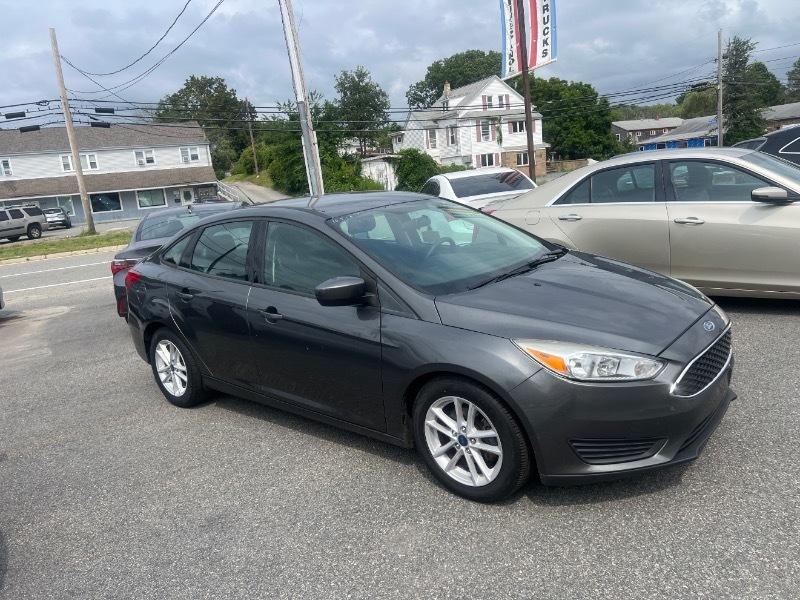 Ford Focus SE Sedan 2018