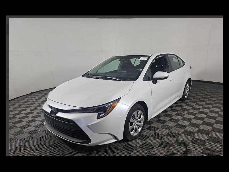 Toyota Corolla LE 2026