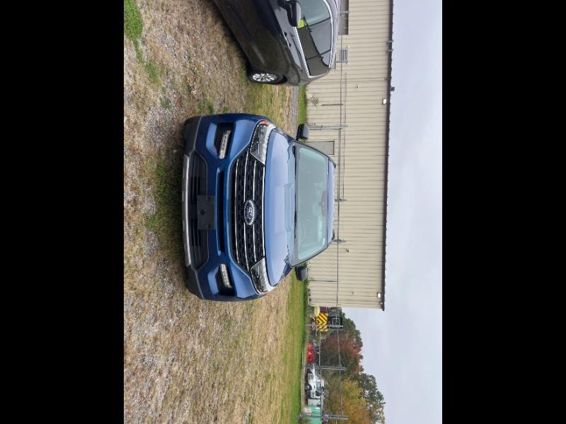 Ford Explorer XLT 2022