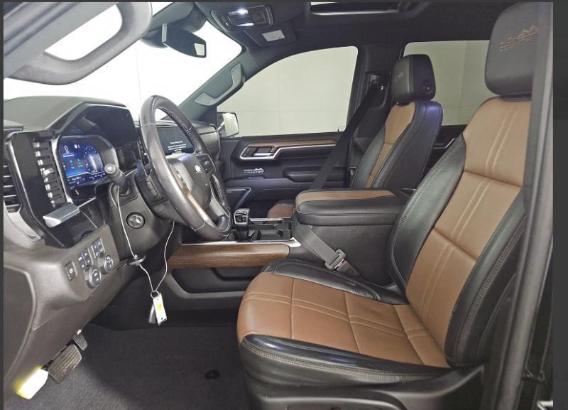 Chevrolet Silverado 1500 High Country Crew Cab 4WD 2023