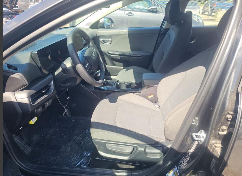 Kia K4 LX 2025