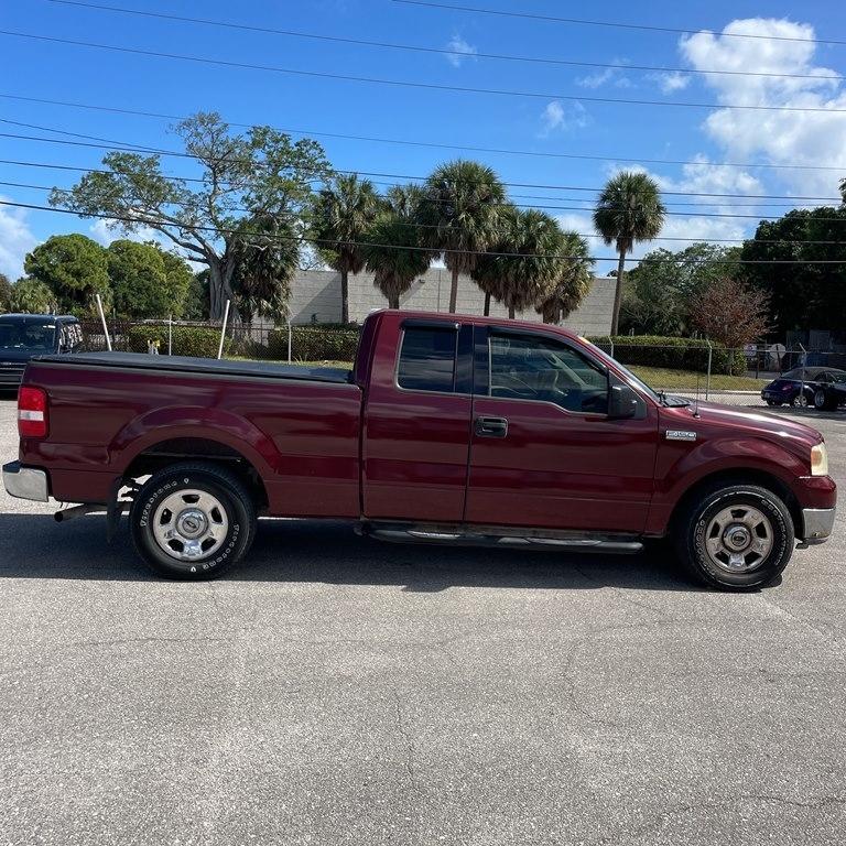 2004 Ford F-150 2WD SuperCab 145" XL