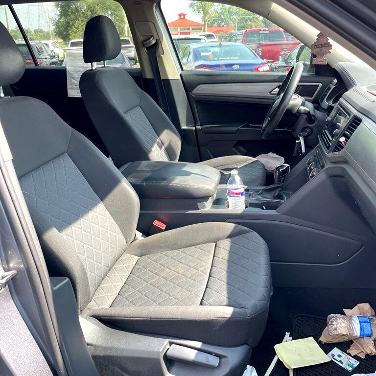 2019 Volkswagen Atlas S photo 3