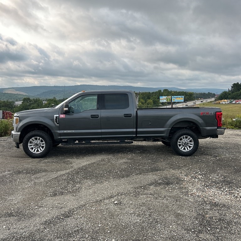 Ford Super Duty F-250 SRW XLT 4WD Crew Cab 6.75' Box 2019