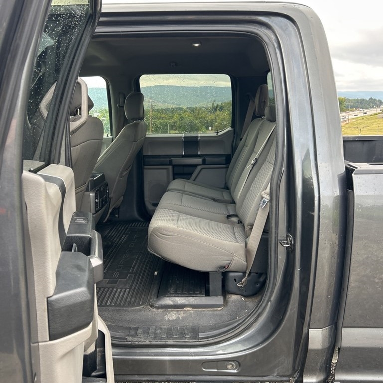 Ford Super Duty F-250 SRW XLT 4WD Crew Cab 6.75' Box 2019