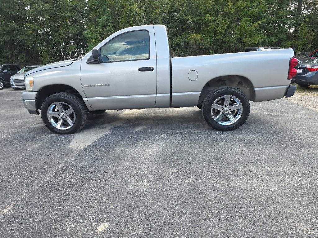 Dodge Ram 1500 4WD Reg Cab 120.5" SLT 2007