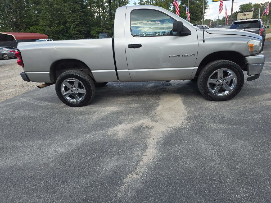 Dodge Ram 1500 4WD Reg Cab 120.5" SLT 2007