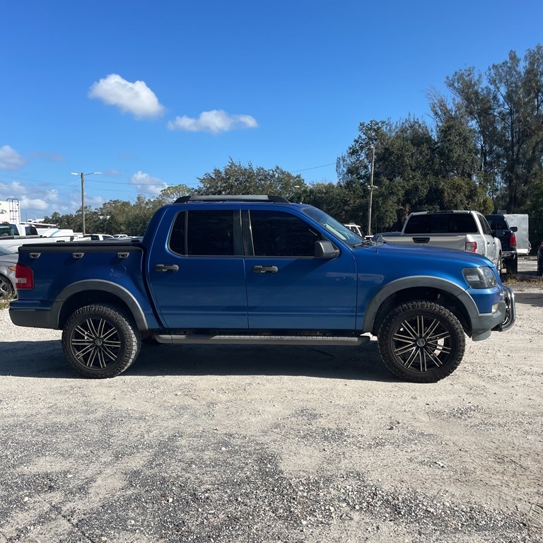 2010 Ford Explorer Sport Trac RWD 4dr XLT