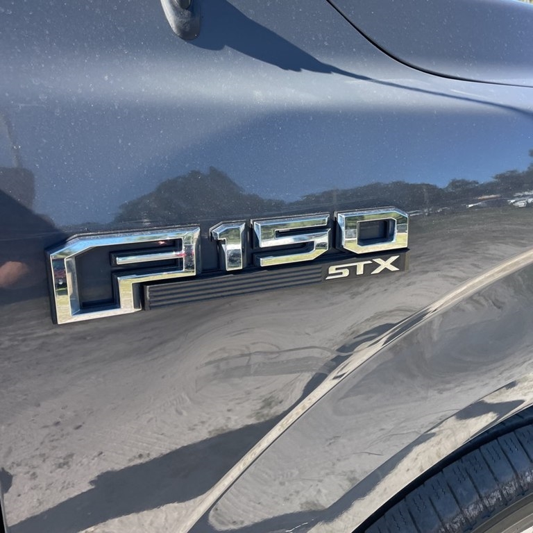 Ford 150 Lariat 2WD SuperCab 8' Box 2018