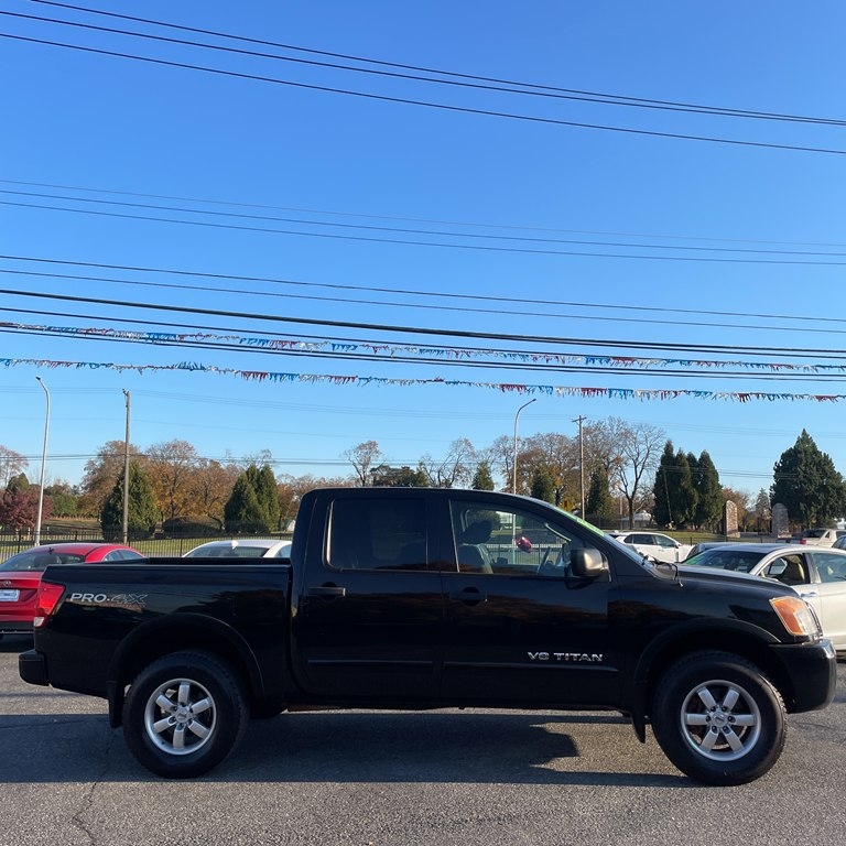 2011 Nissan Titan 4WD Crew Cab SWB PRO-4X