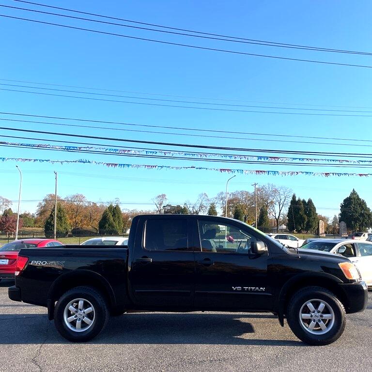 2011 Nissan Titan 4WD Crew Cab SWB PRO-4X