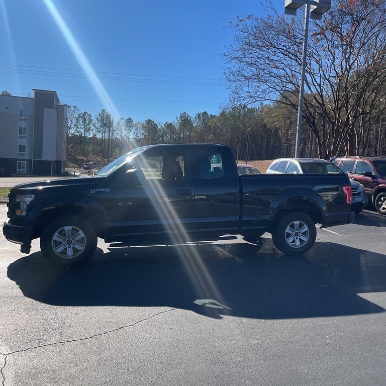 2015 Ford 150 2WD SuperCab 145" XL
