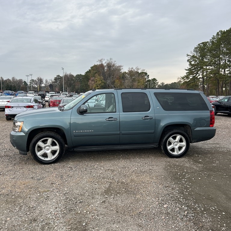 2008 Chevrolet Suburban 2WD 4dr 1500 LT w/3LT