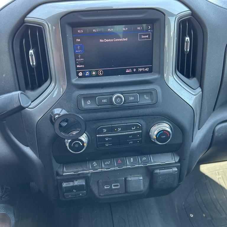 GMC Sierra 1500 4WD Crew Cab 147" 2021